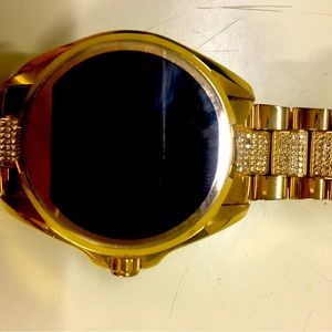 Michael Kors smartwatch. I’ve only wore a couple of times.Works great!!